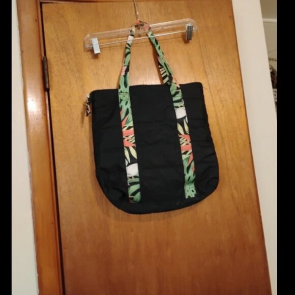 Emma & Chloe Black Tropical Quilted Zip Up Tote Bag - Picture 3 of 10